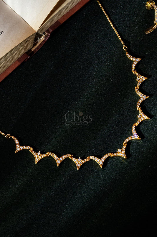 Scallop Crown Diamond Crush Necklace Set