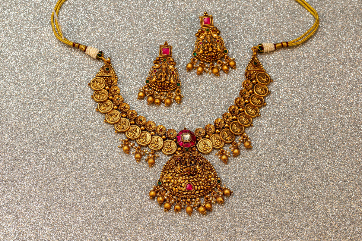 Kasu Pushpa Temple Pendant Antique Necklace Set - ATN 085