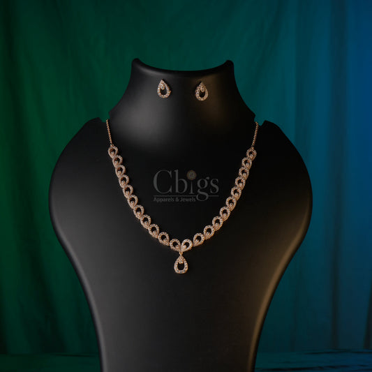 Amaira Diamond Crush Neckpiece – Understated Grace, Timeless Sparkle