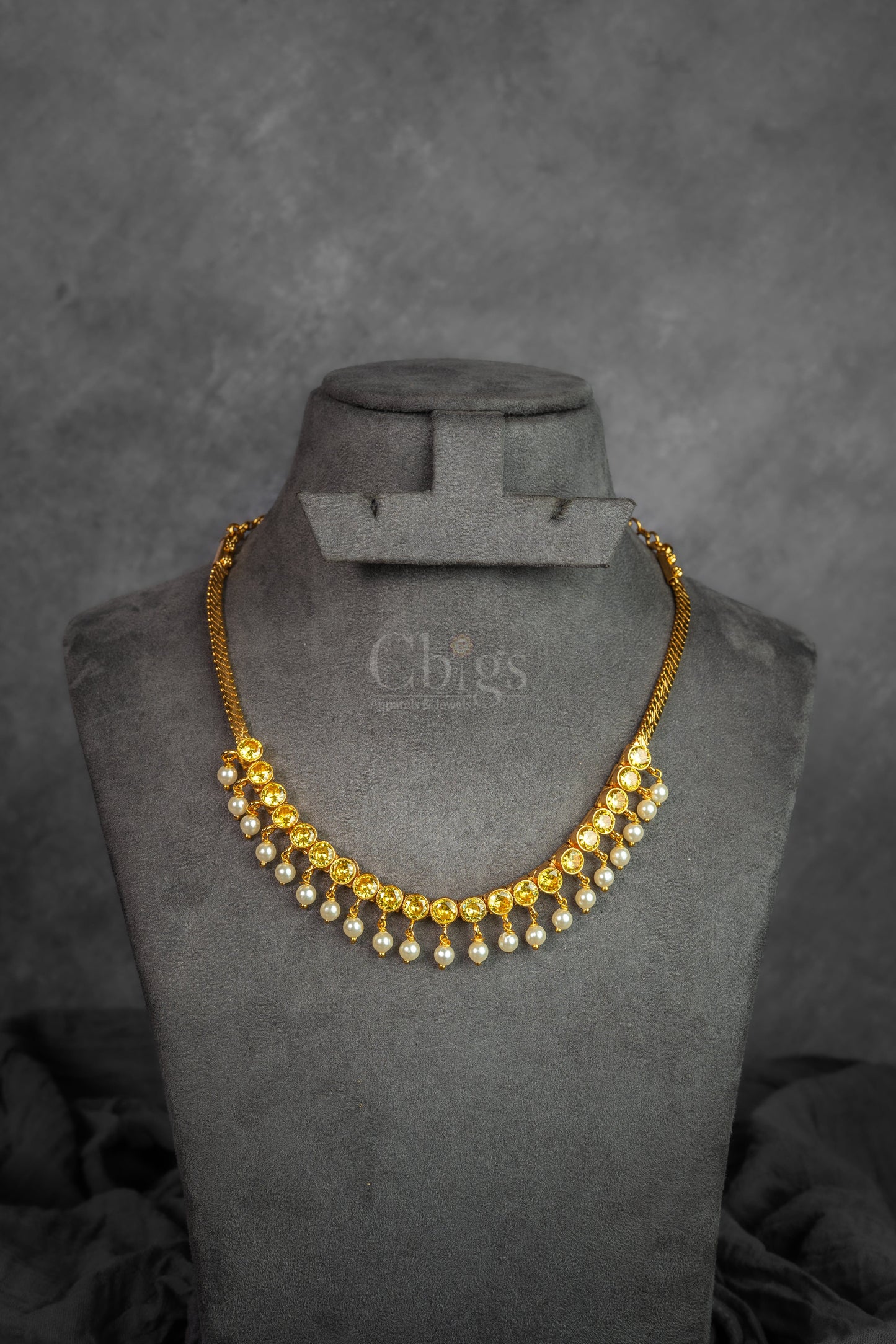 Topaz Kemp Necklace Set