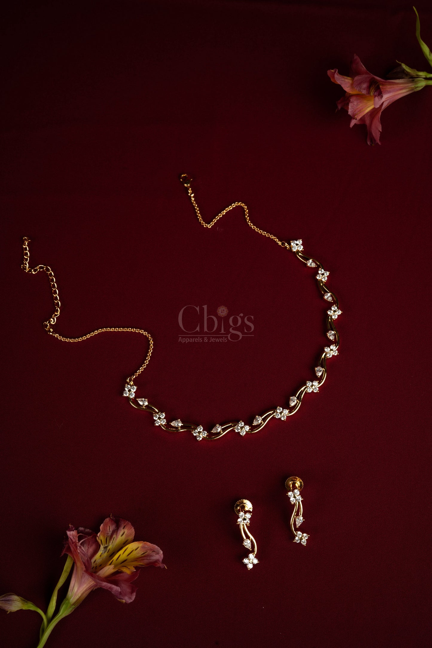 Aarika Floral Diamond Crush Necklace Set