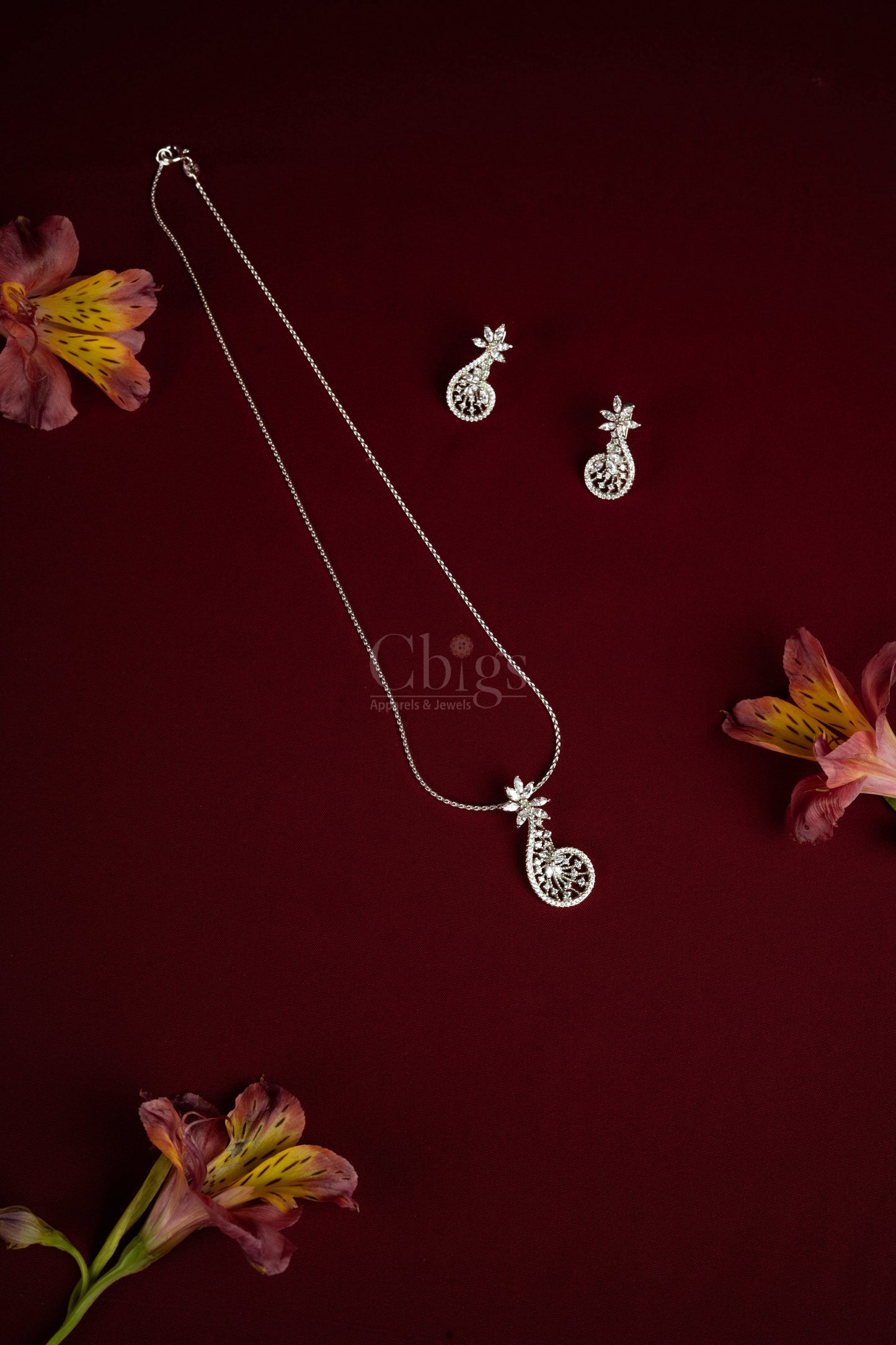 92.5 Silver Diamond Crush Pendant Set