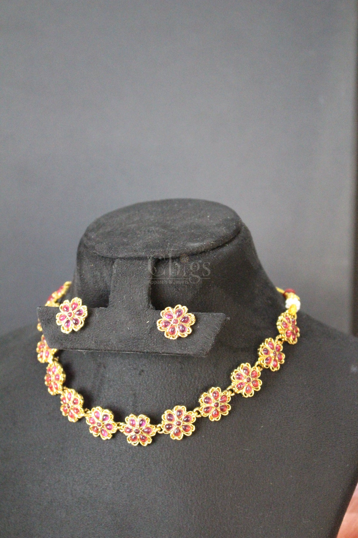 Ruby Petal Floral Antique Necklace Set