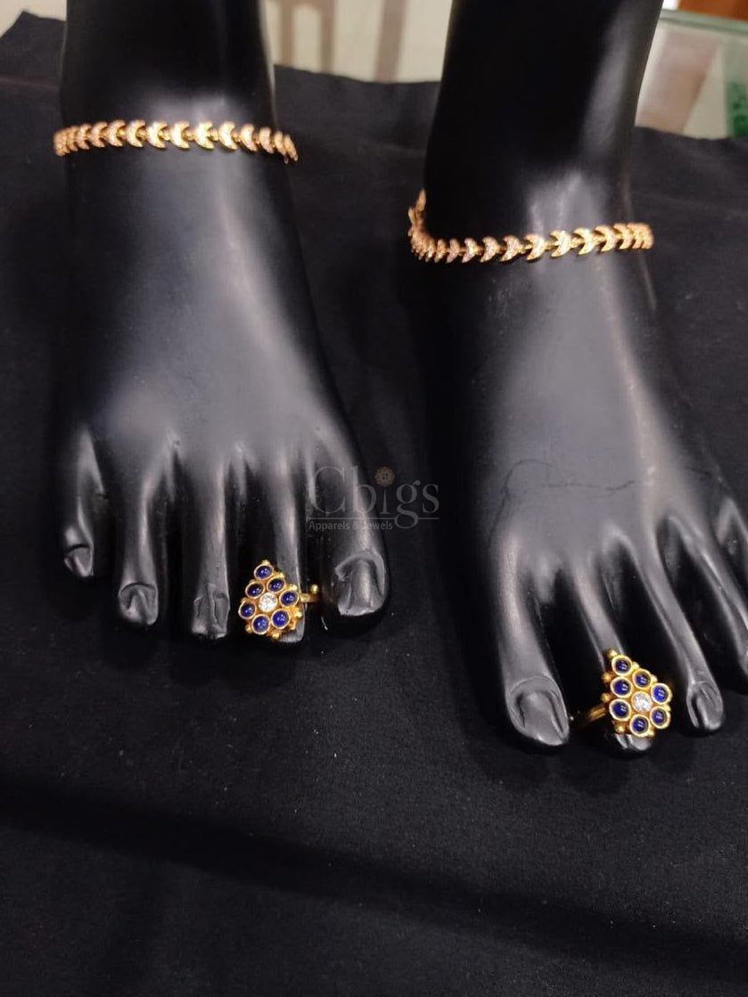 Sapphire Cluster Toe Ring - Adjustable (Single)
