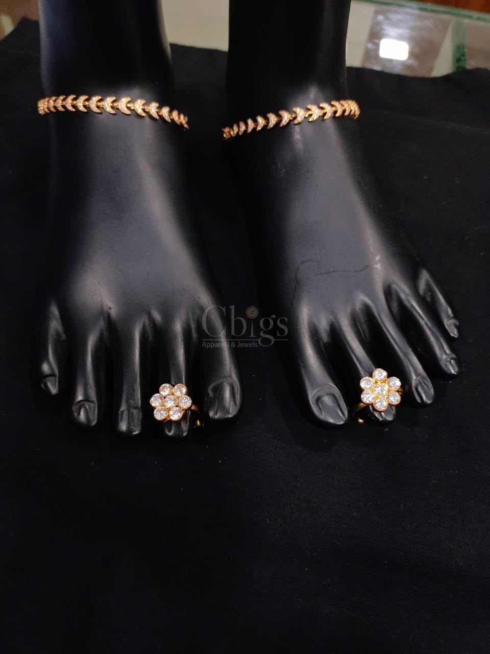 Crystal Blossom Toe Ring - Adjustable (Single)