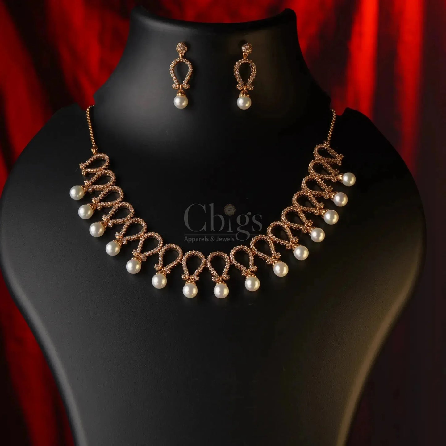 Aadya Diamond Crush Neckpiece – Elegance in Every Curve