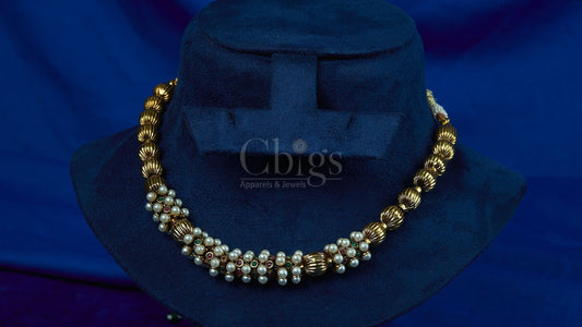 Antique Pearl Cluster Ribbed Gold Collar
