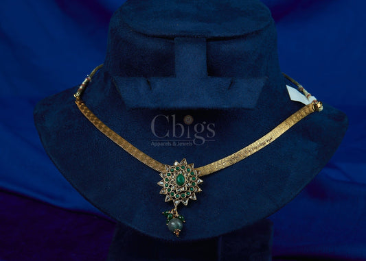 Antique Emerald Barrel Bead Minimal Necklace