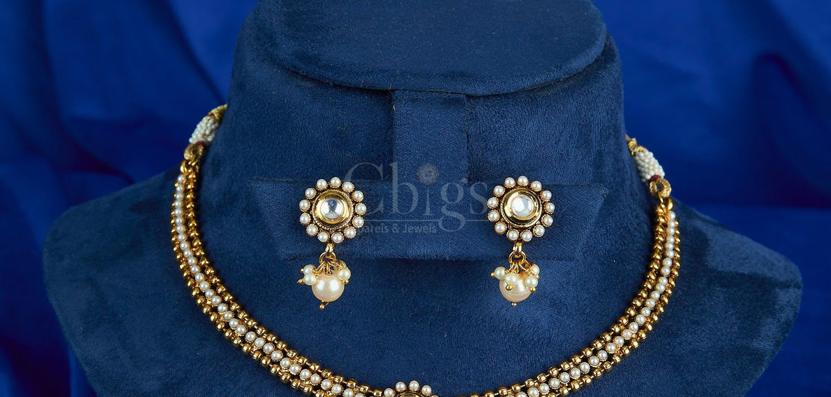 Antique Pearl Kundan Floral Necklace Set