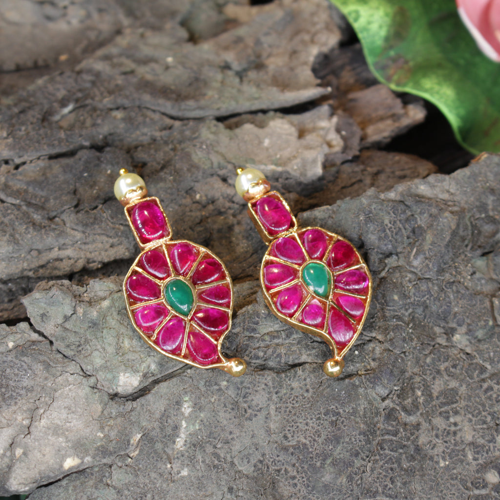 Kemp Manga Earrings – Red Edition