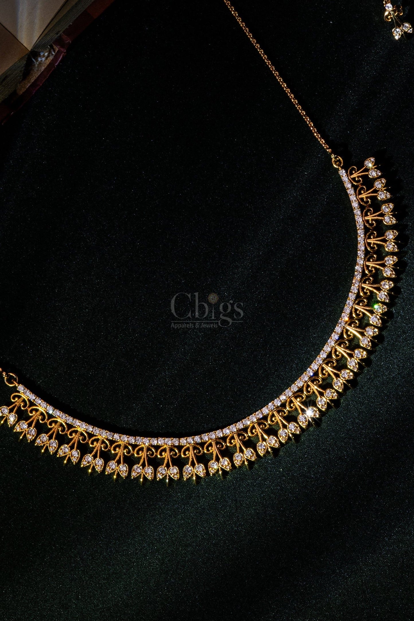 Kite Bloom Diamond Crush Necklace Set