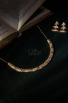 Fan Crest Diamond Crush Necklace Set