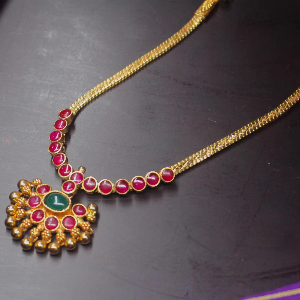 SHORT Attigai Necklace – 6-Stone- Red