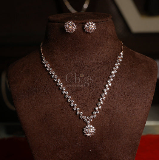 Vishaka Diamond Crush Necklace Set – Celestial Shine in a Simple Silhouette