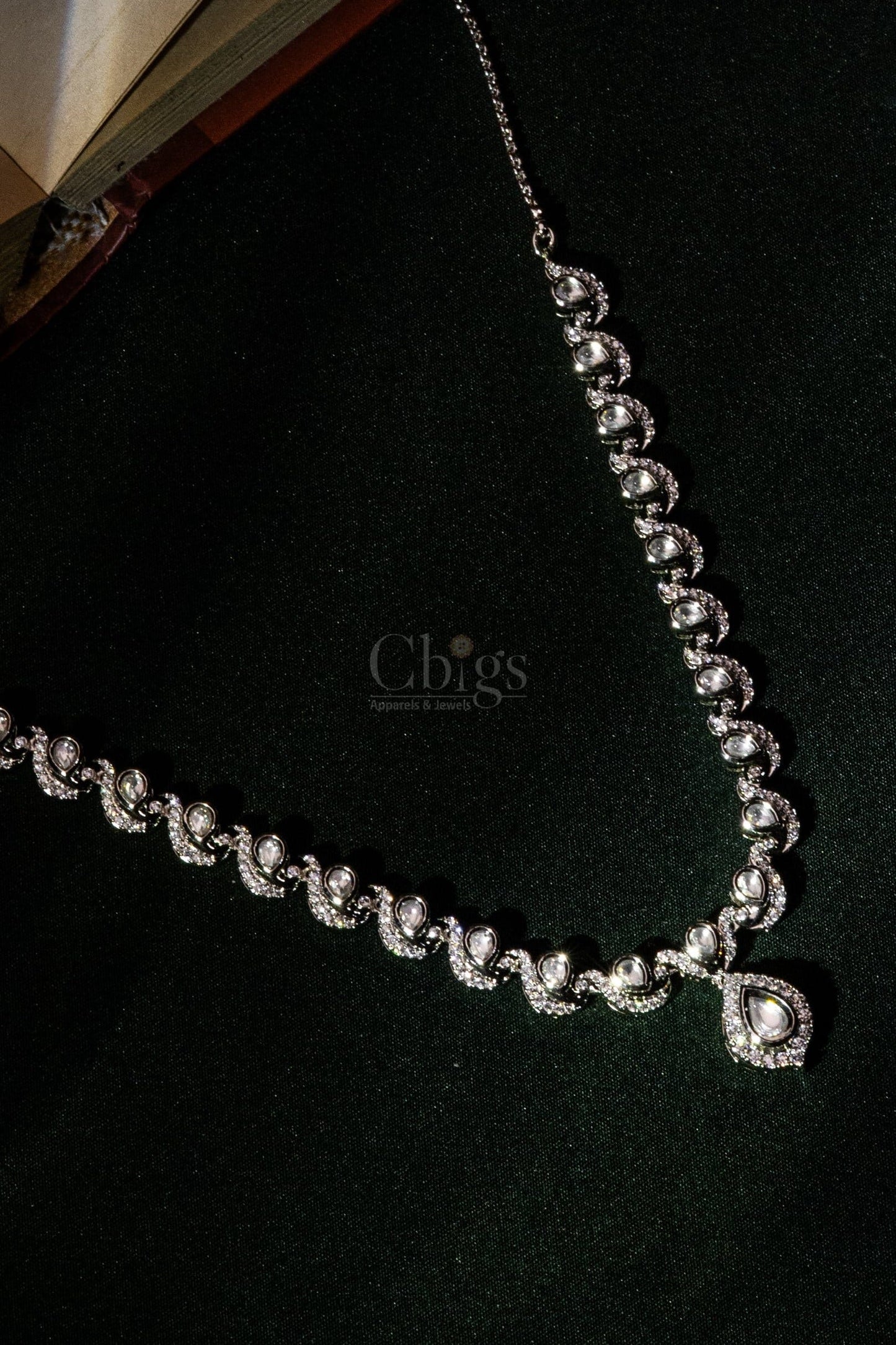 Moonlit Paisley Diamond Crush Necklace Set