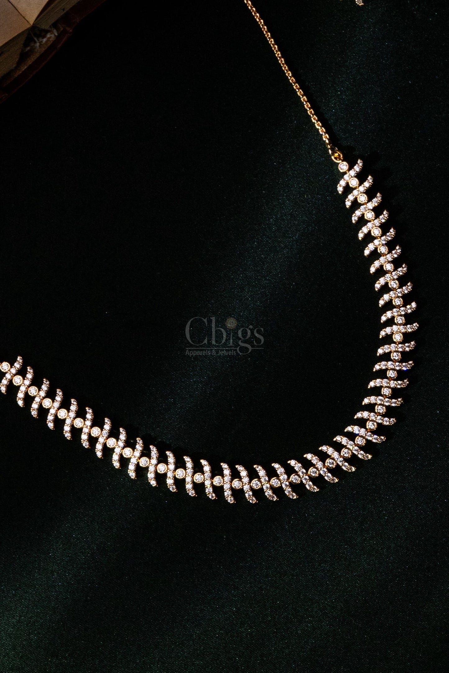 Crystal Featherline Diamond Crush Necklace Set