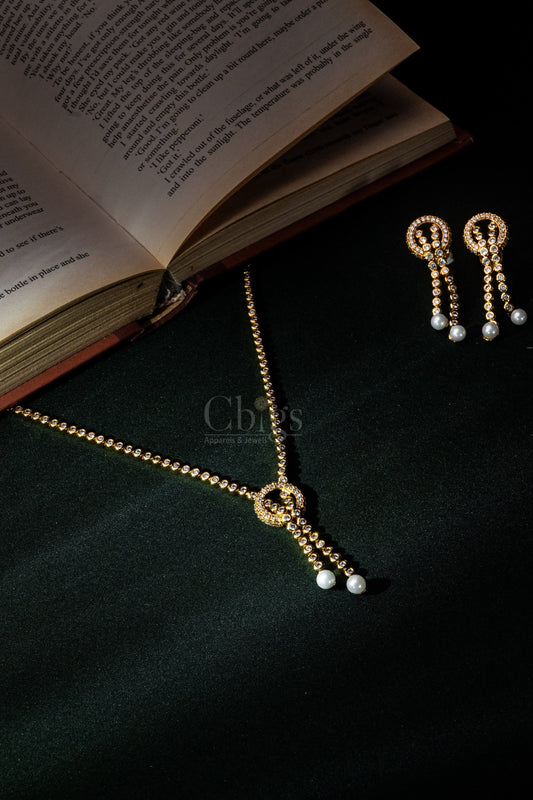 Pearl Drop Stream Diamond Crush Necklace Set