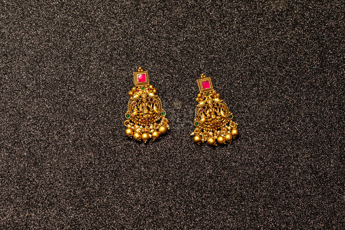 Kasu Pushpa Temple Pendant Antique Necklace Set - ATN 085