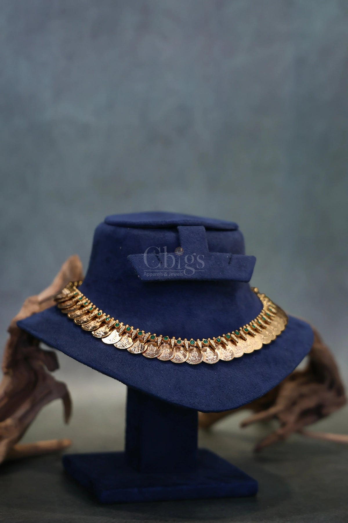 Green Stone Coin Collar Kemp Necklace