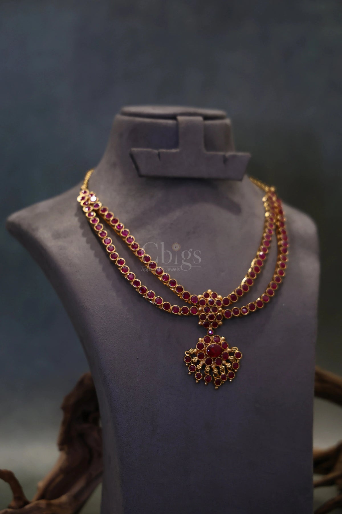 Ruby Double Line Medallion Kemp Attigai