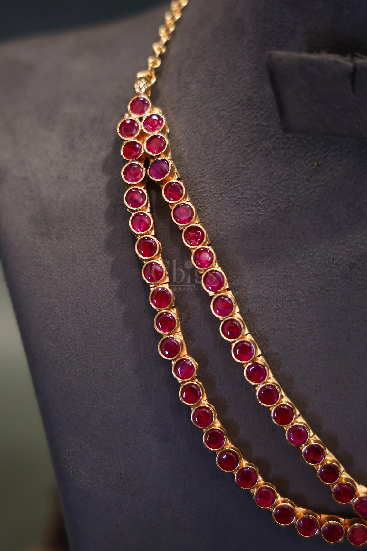 Ruby Double Line Medallion Kemp Attigai