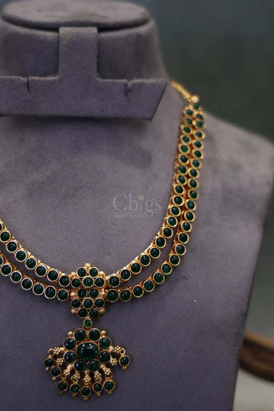 Green Double Line Medallion Kemp Attigai