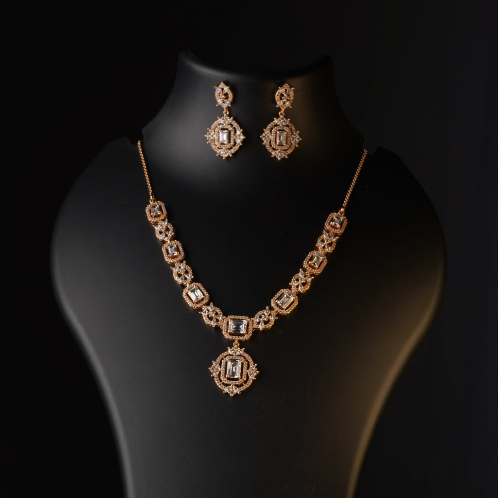 Taramayee Diamond Crush Neckpiece – Bold Sparkle