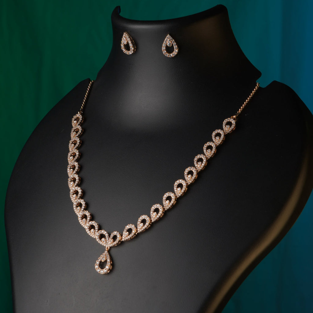 Amaira Diamond Crush Neckpiece – Understated Grace, Timeless Sparkle