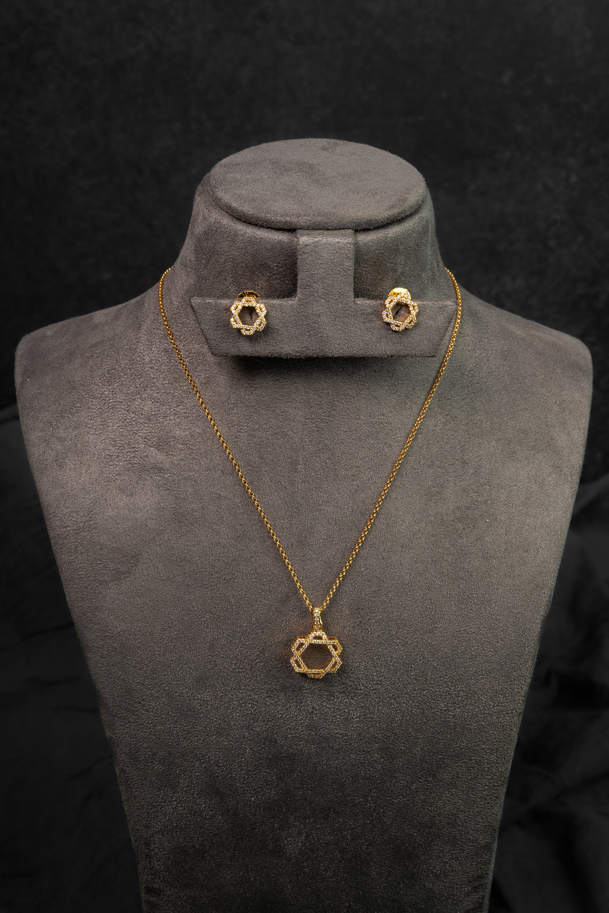 Sunburst Halo Diamond Crush Pendant Set (PS-239)