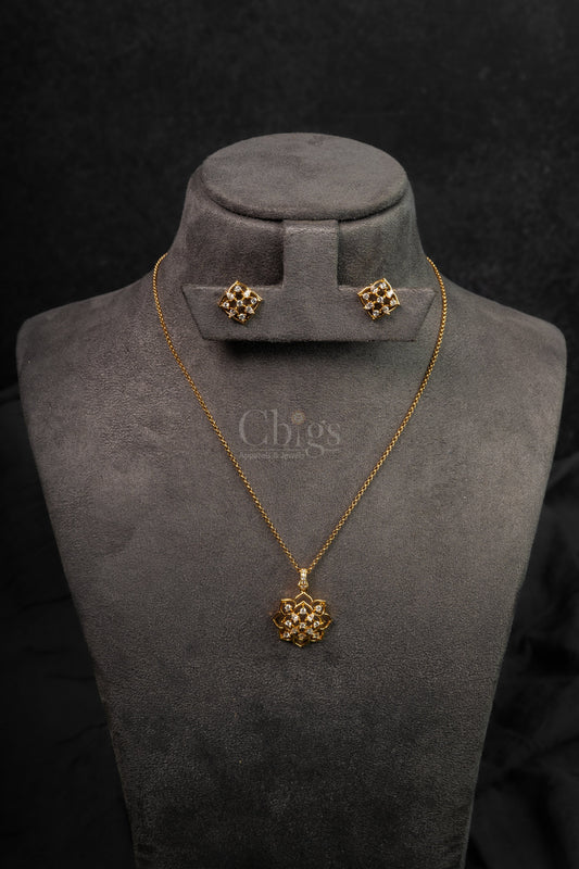 Royal Floral Cluster Diamond Crush Pendant Set (PS-261)