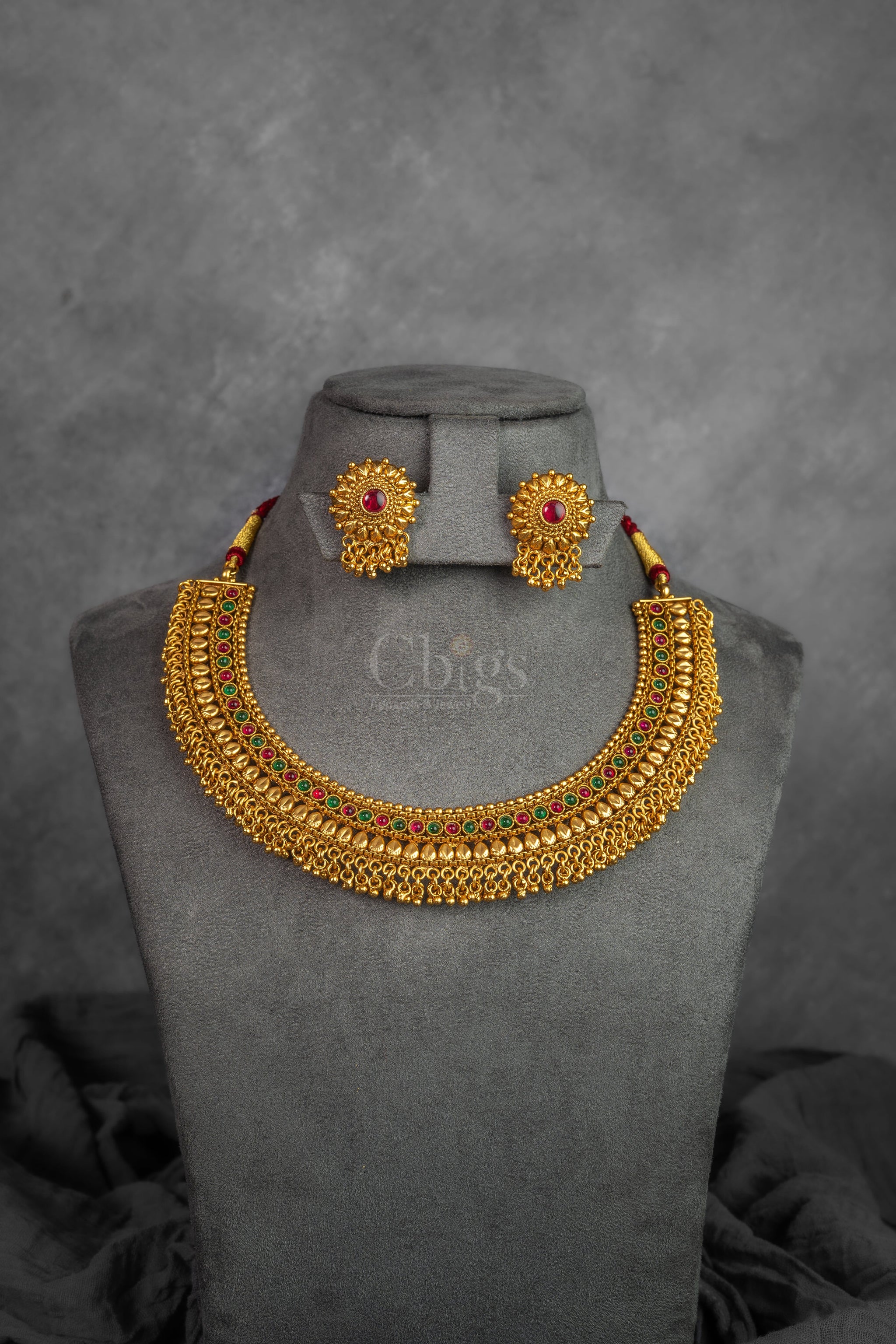 Layered Ruby Antique Collar Set