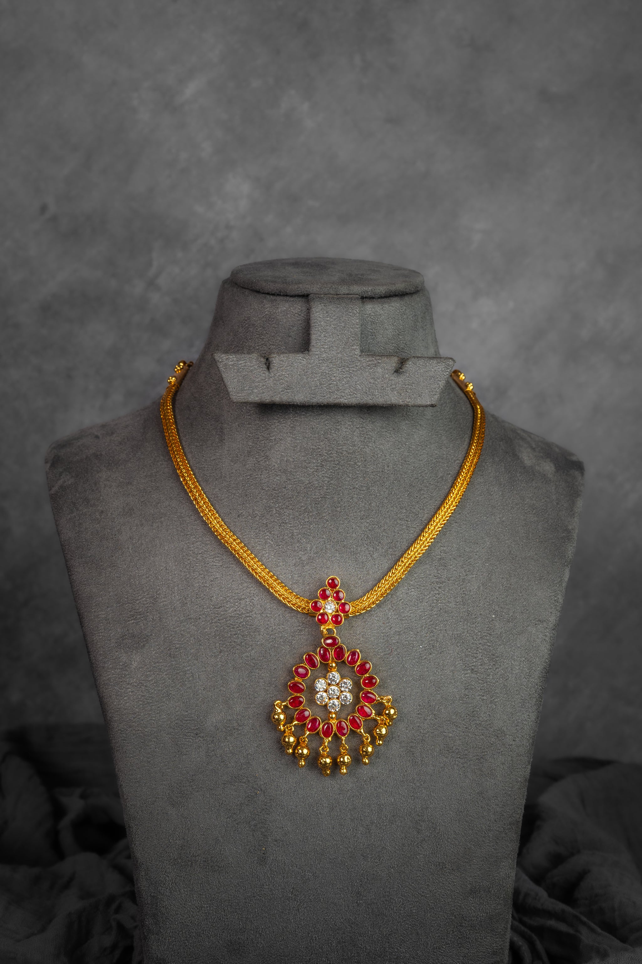 Ruby Kemp Pendant Necklace Set 