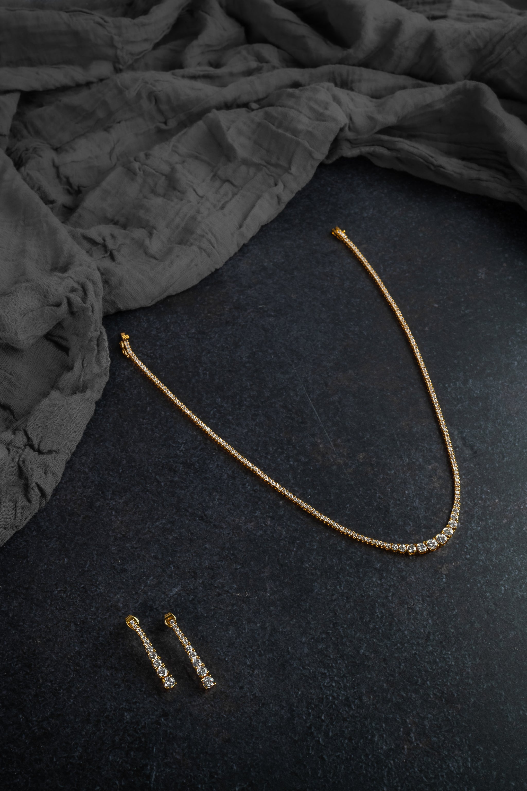 Delicate Crystal Drop Diamond Crush Pendant Set