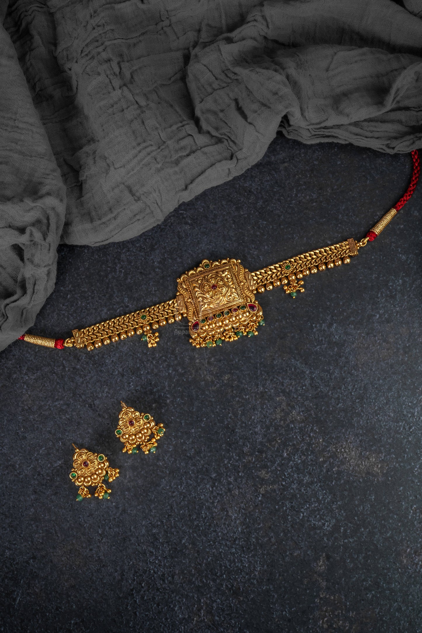 Temple Block Antique Choker Set