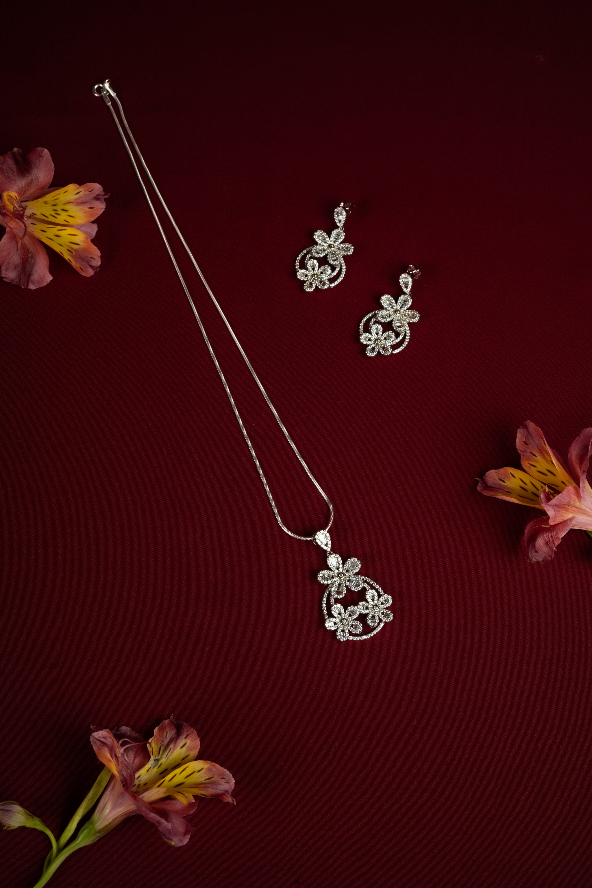 92.5 Silver Diamond Crush Pendant Set
