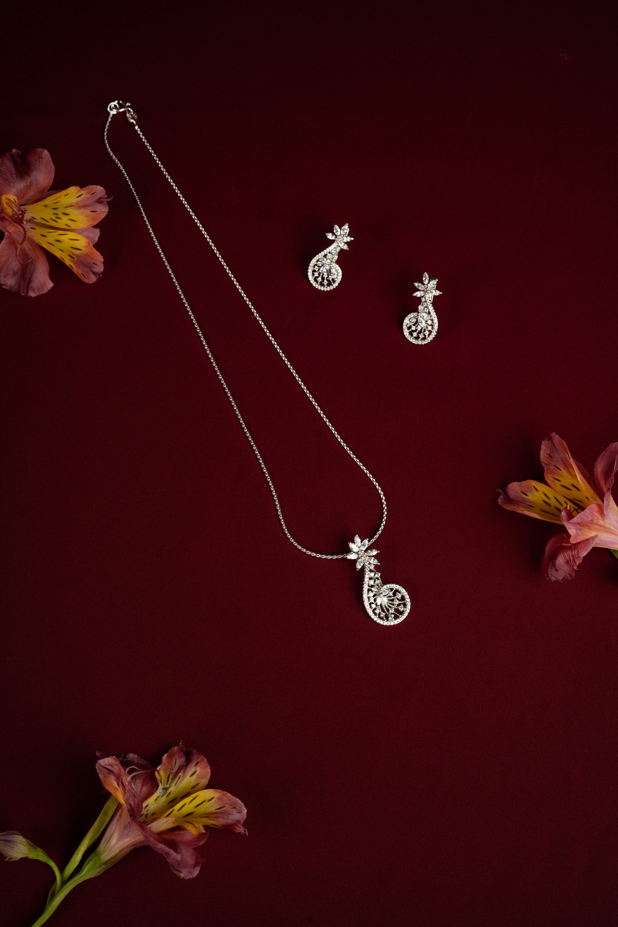 92.5 Silver Diamond Crush Pendant Set