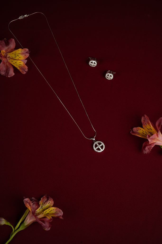 92.5 Silver Elegant Pendant Set