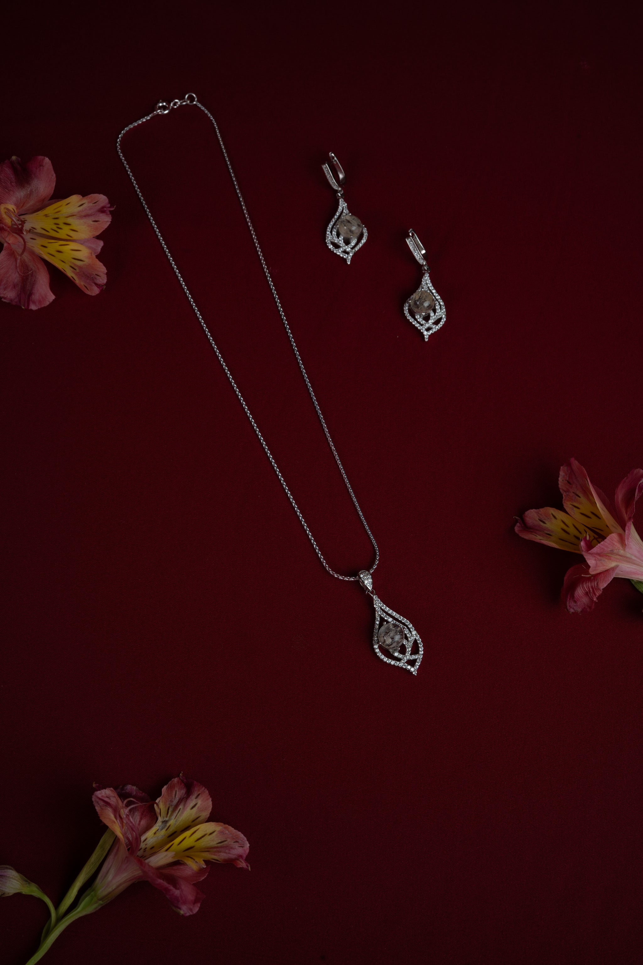 92.5 Silver Minimal Pendant Set