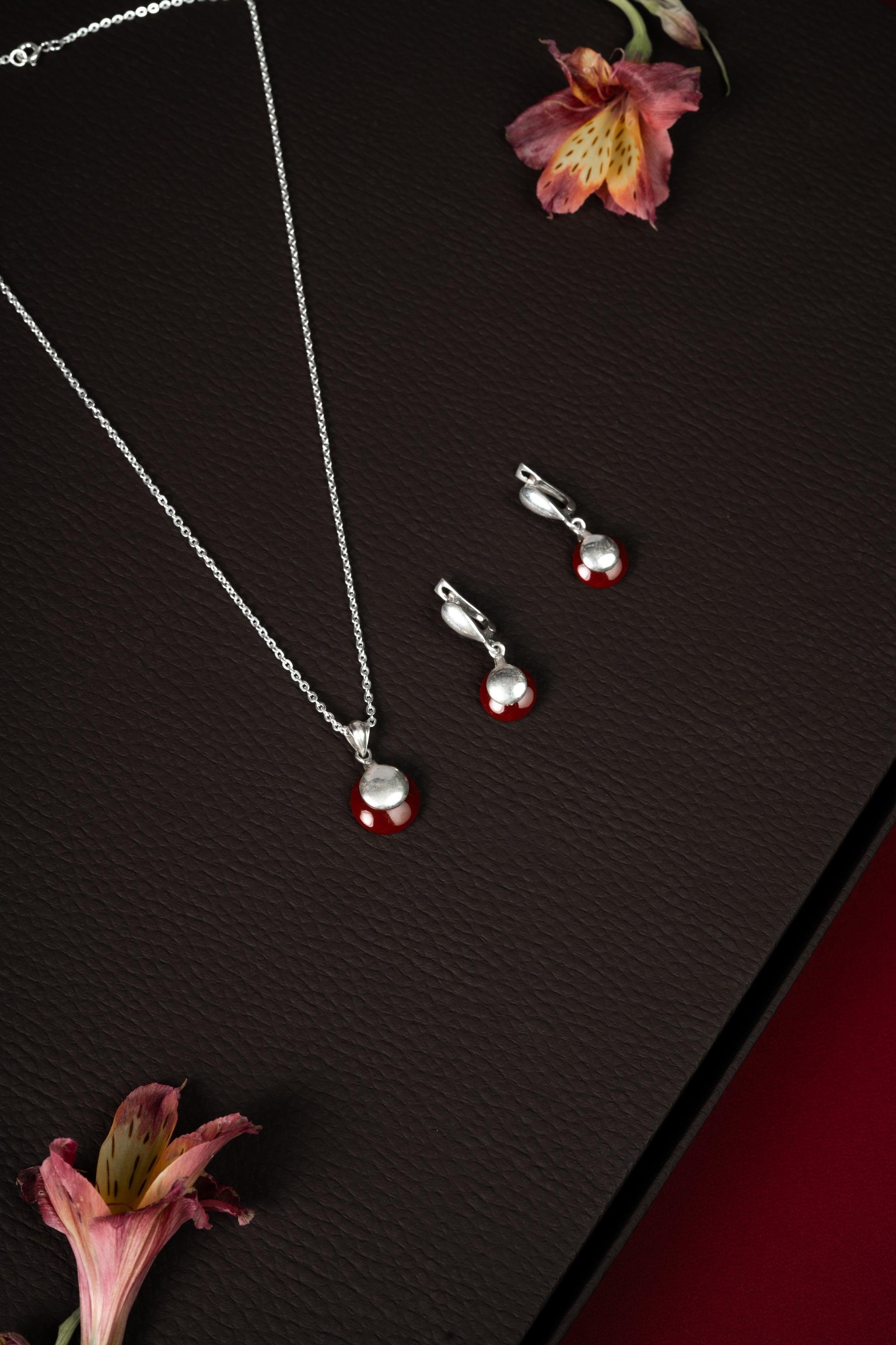 92.5 Silver Contemporary Pendant Set