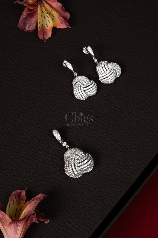 92.5 Silver Diamond-Finish Knot Pendant Set