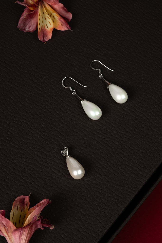 92.5 Silver Pearl Drop Pendant Set