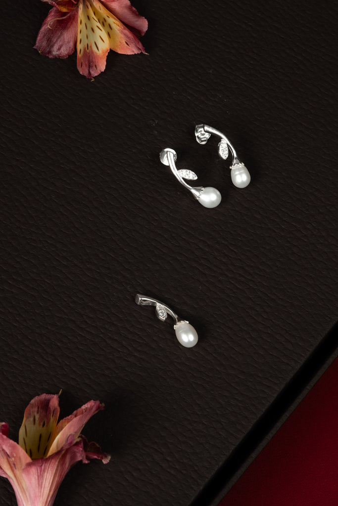 92.5 Silver Pearl Curve Pendant Set