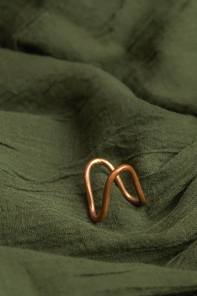 Neli Texture Ring