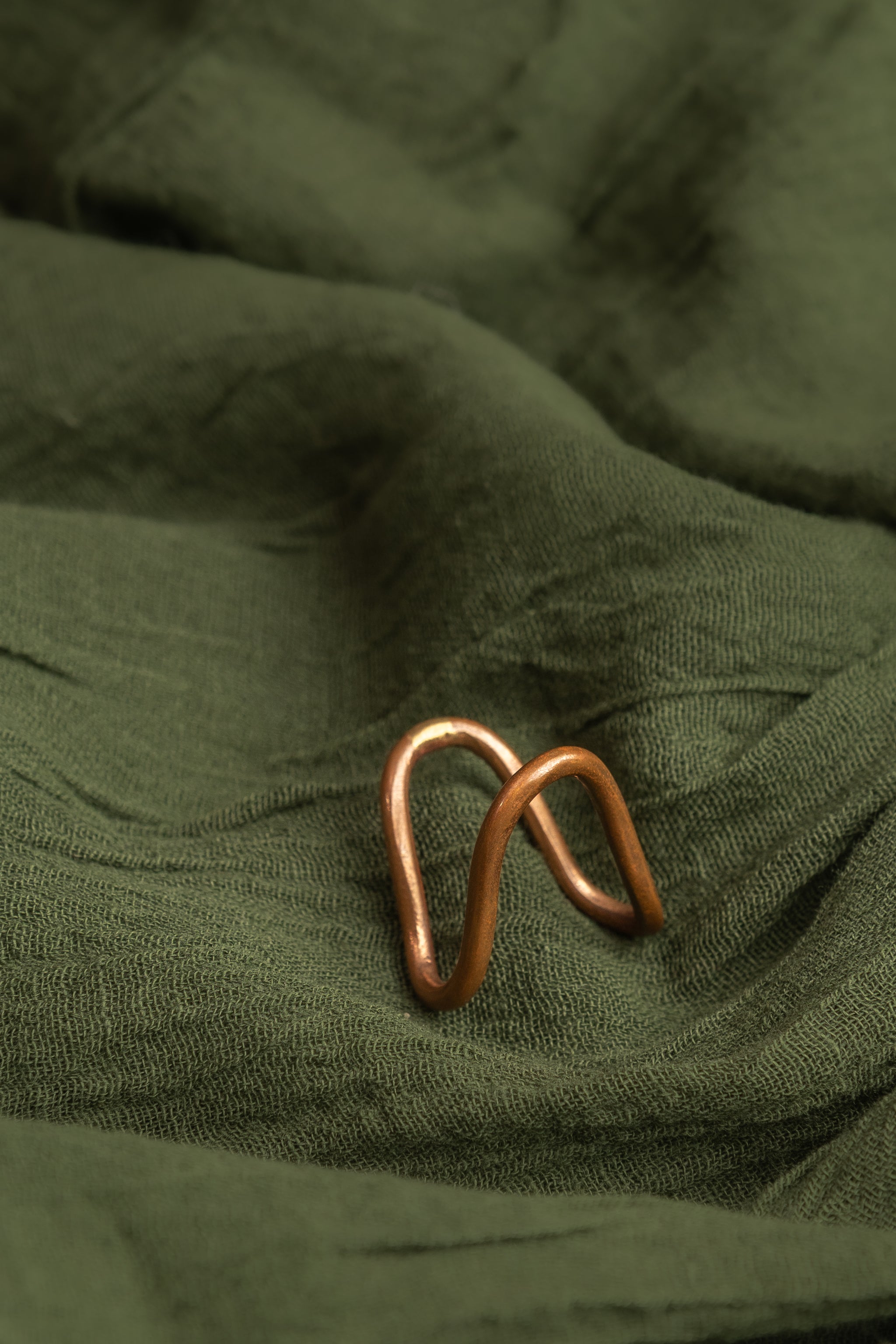 Neli Texture Ring