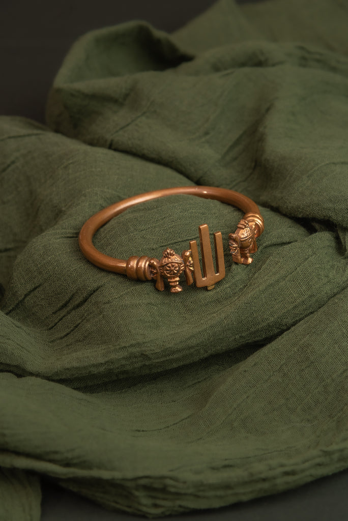 Namam Sacred Kada