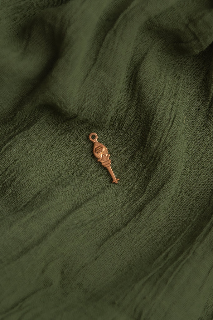 Vel Divine Pendant