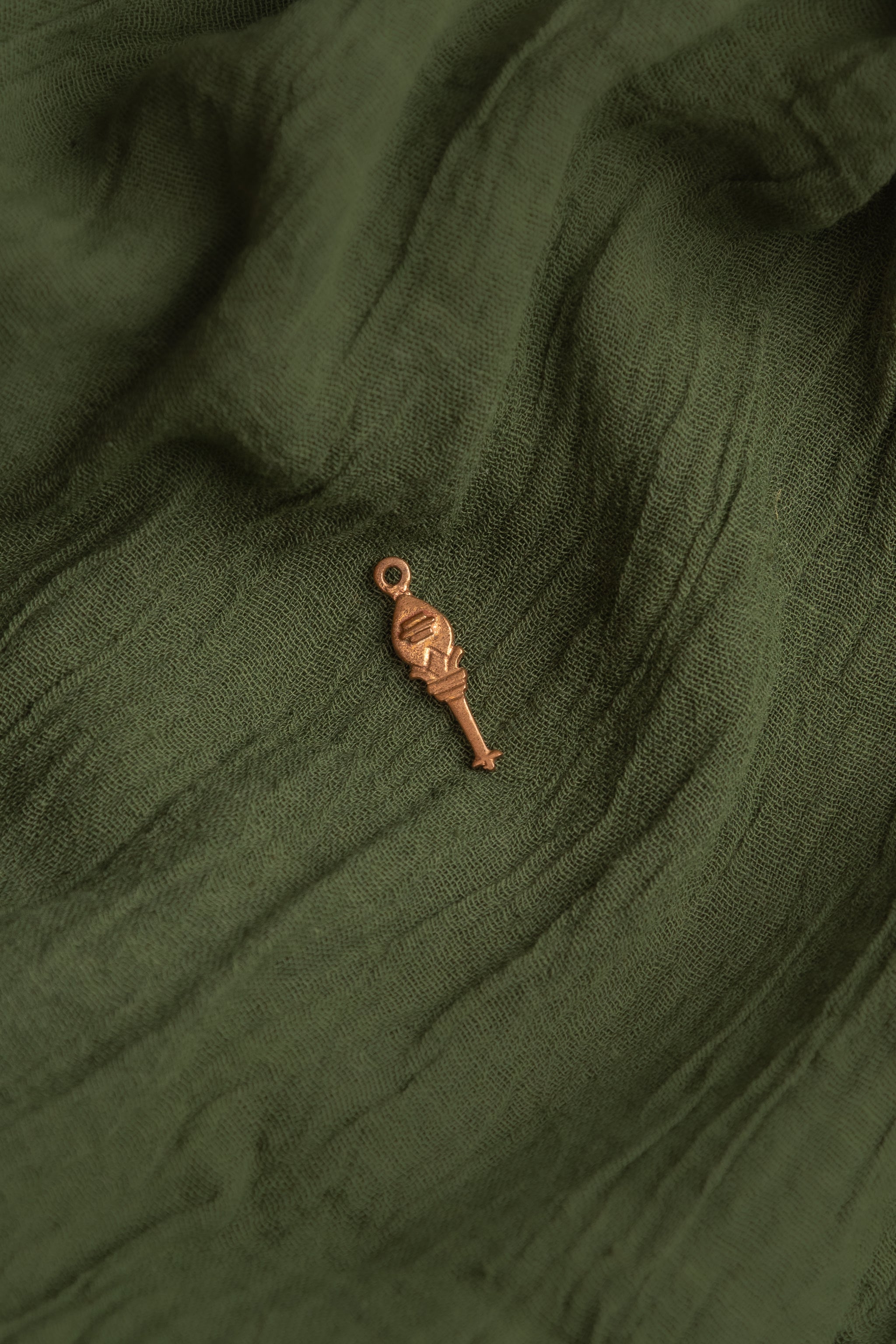 Vel Divine Pendant