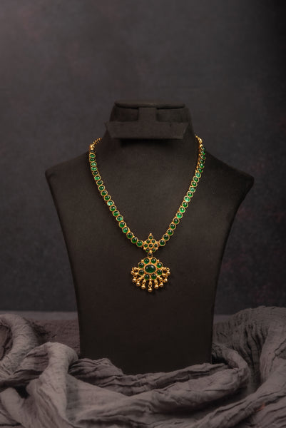 Emerald Stone Long Kemp Attigai Necklace
