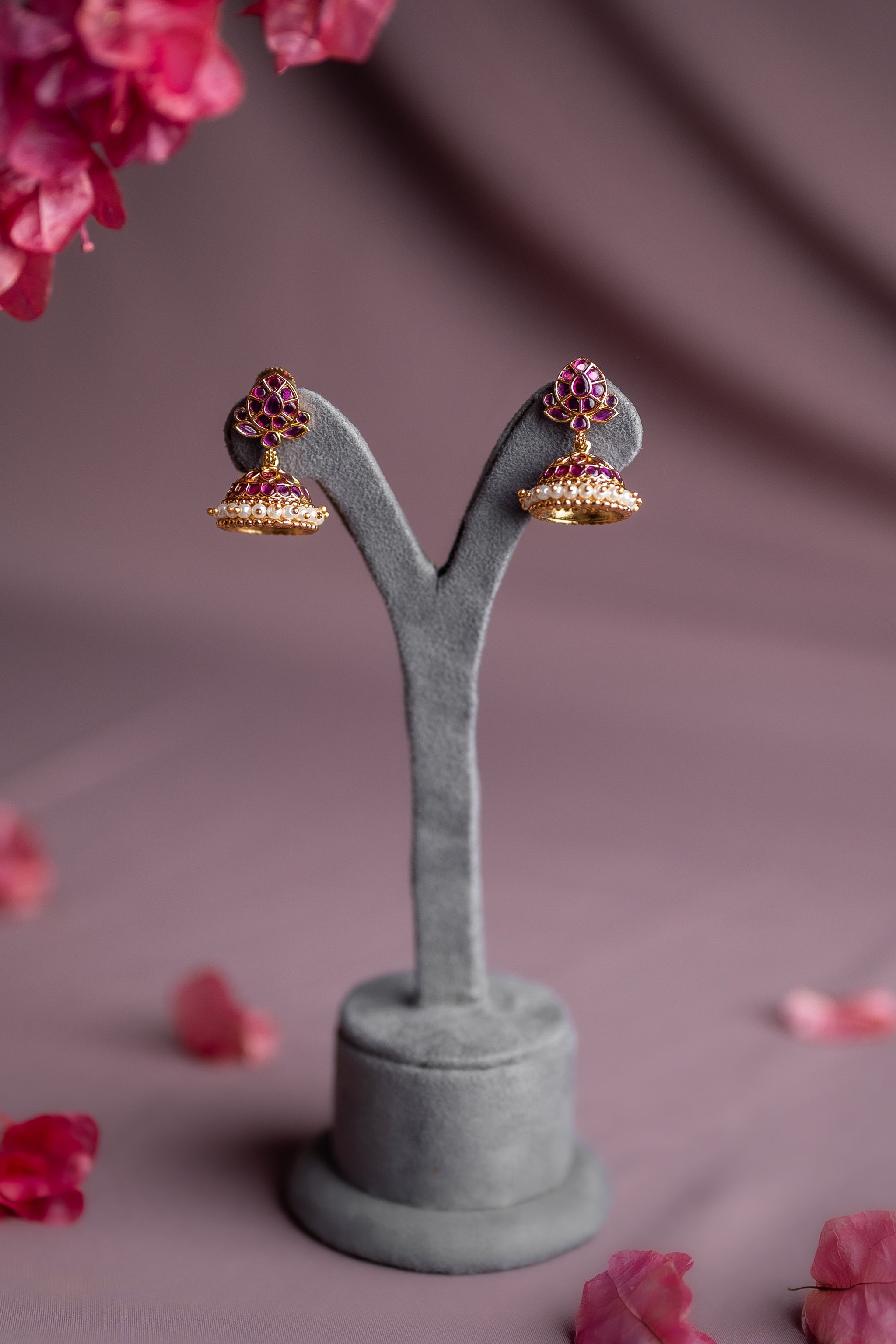 Ruby Pearl Dome Antique Jhimki