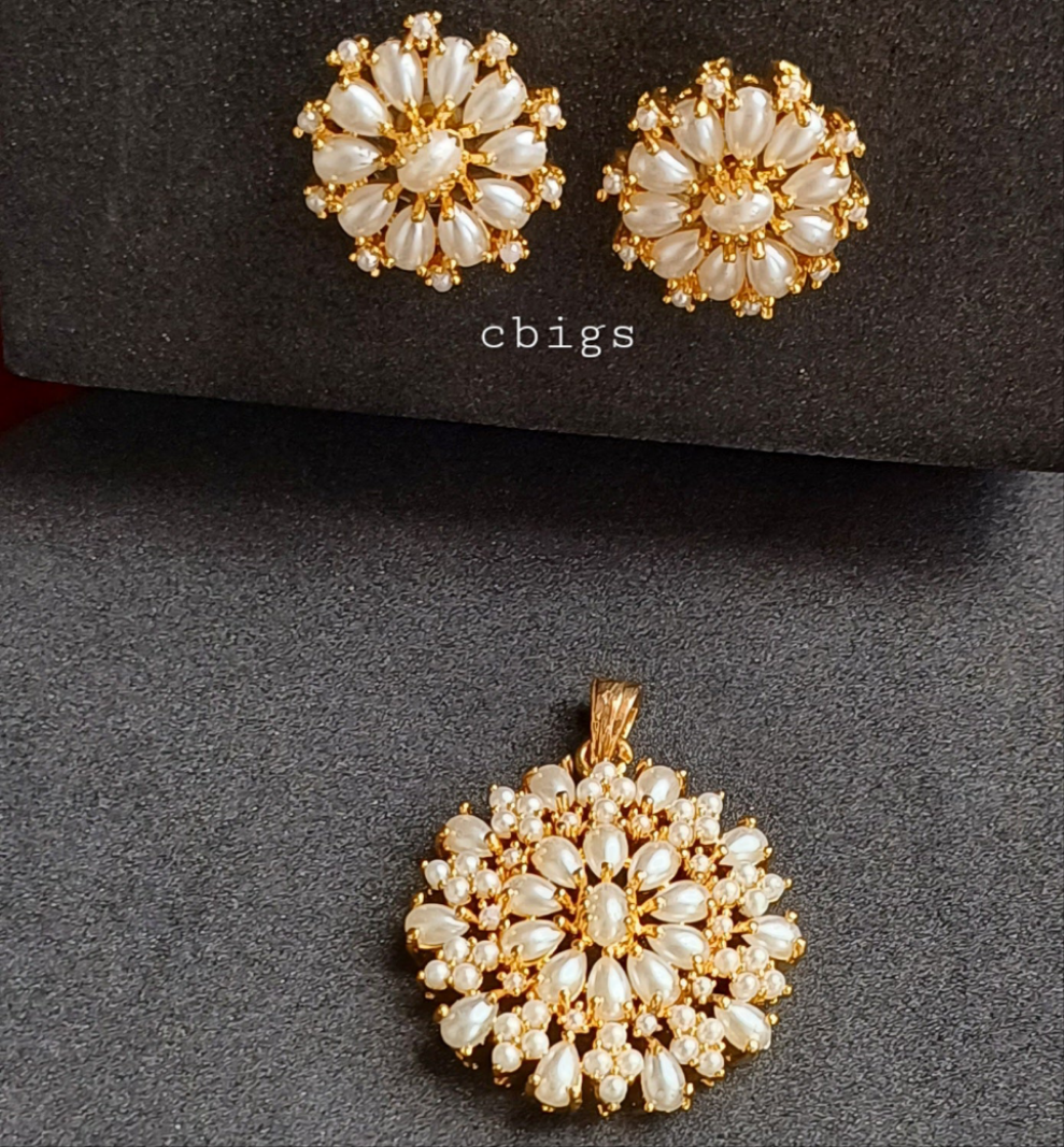 Fresh water Pearl pendant with earring set